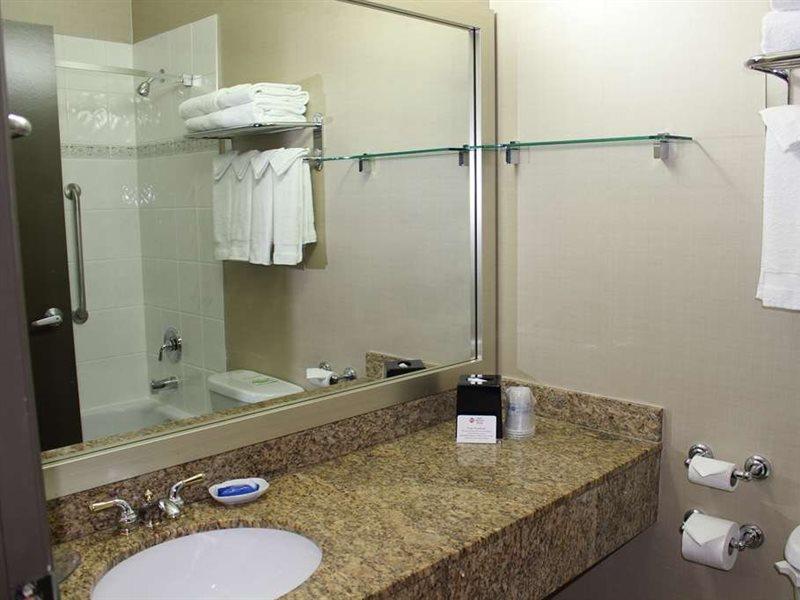 Best Western Plus Uptown Hotel Vancouver Ngoại thất bức ảnh