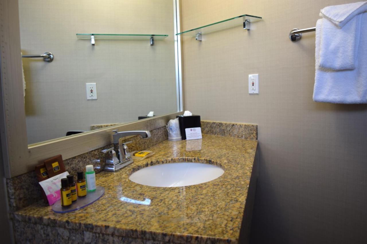 Best Western Plus Uptown Hotel Vancouver Ngoại thất bức ảnh